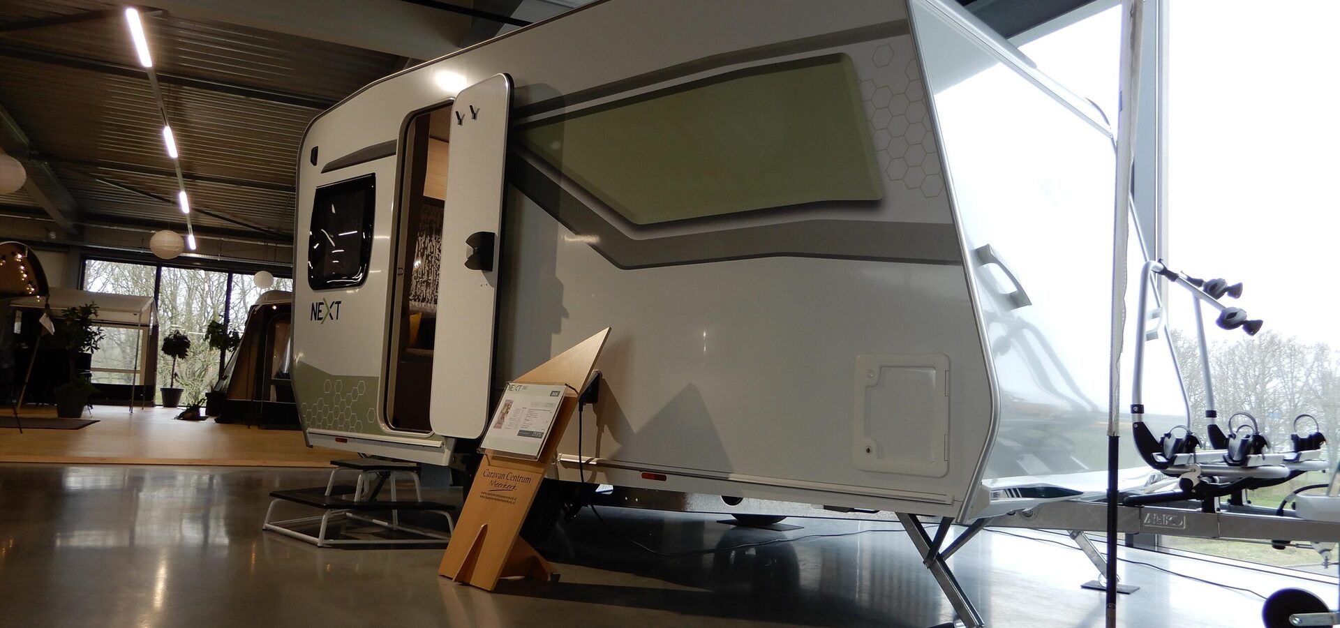 939cb6acba028f5fbcd048fd6909926673fbdce67780f0b653370f8b943b69df