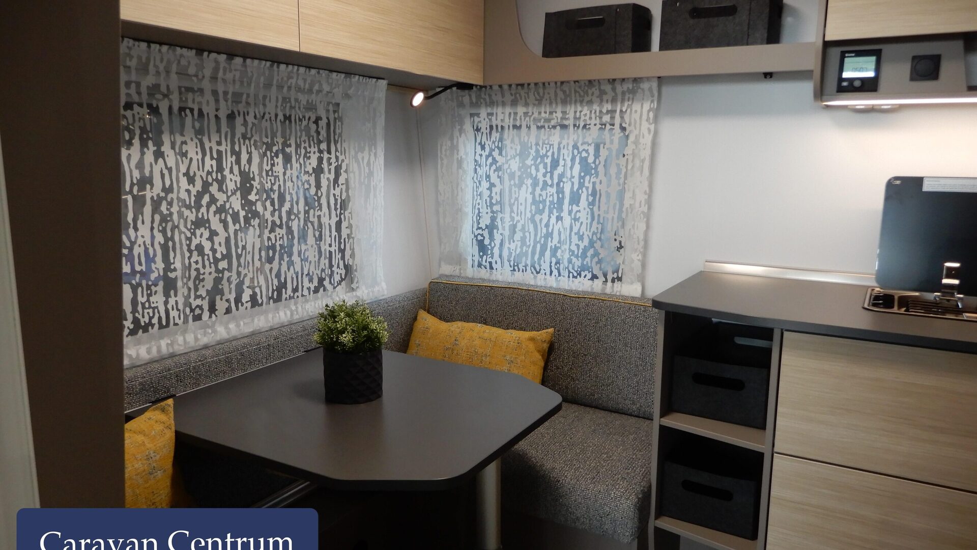 03ed9652b1581f41cb5739229fc3980f44f92a115bea1d06fe2d230cd6e8de77