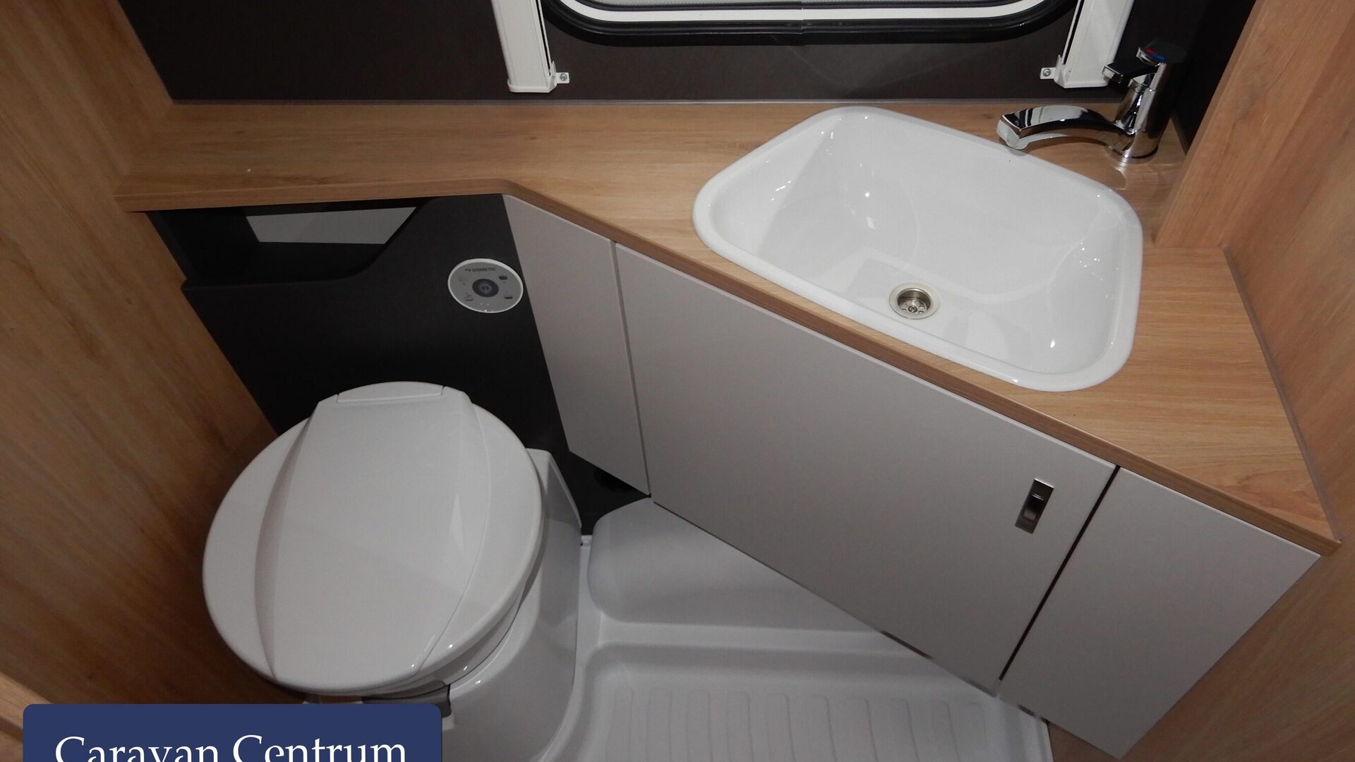 410ef1d92017f12ef71ebc867344cdbaa06742e9dc70ac6c74d43065f642ecef