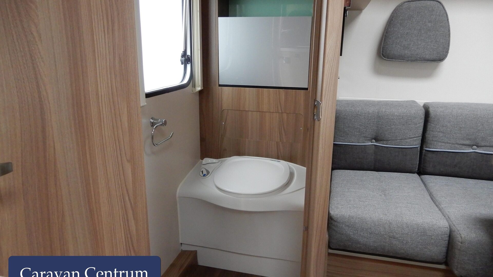 e67cdb3da0ccffa67950b7682c48cafaea2b5b64be336dd85df7f16b3c918a56