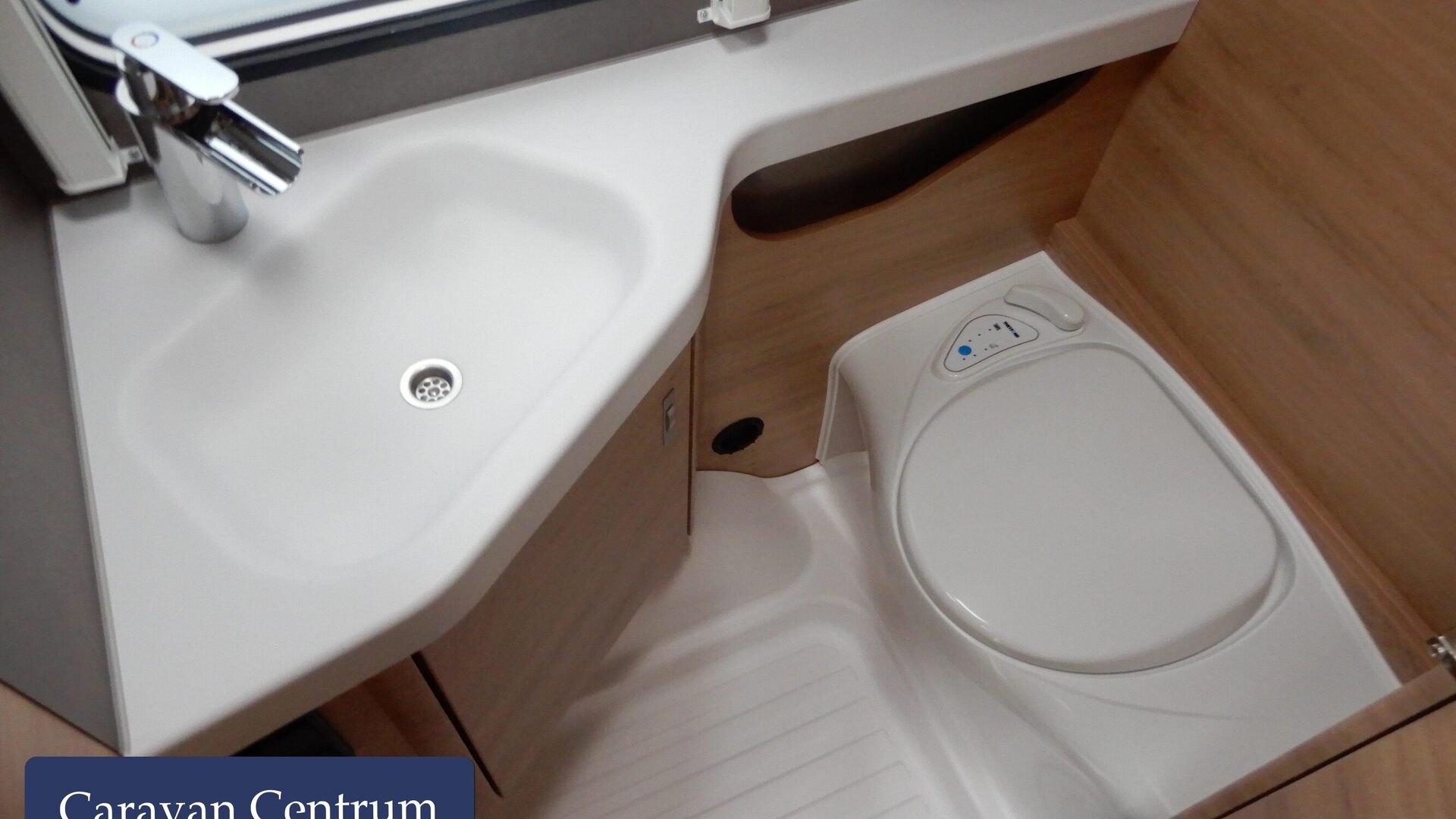 b04333b2c62e628d9de8940b7b85a74674559ac7581cc77111d03d2a5cb9842b