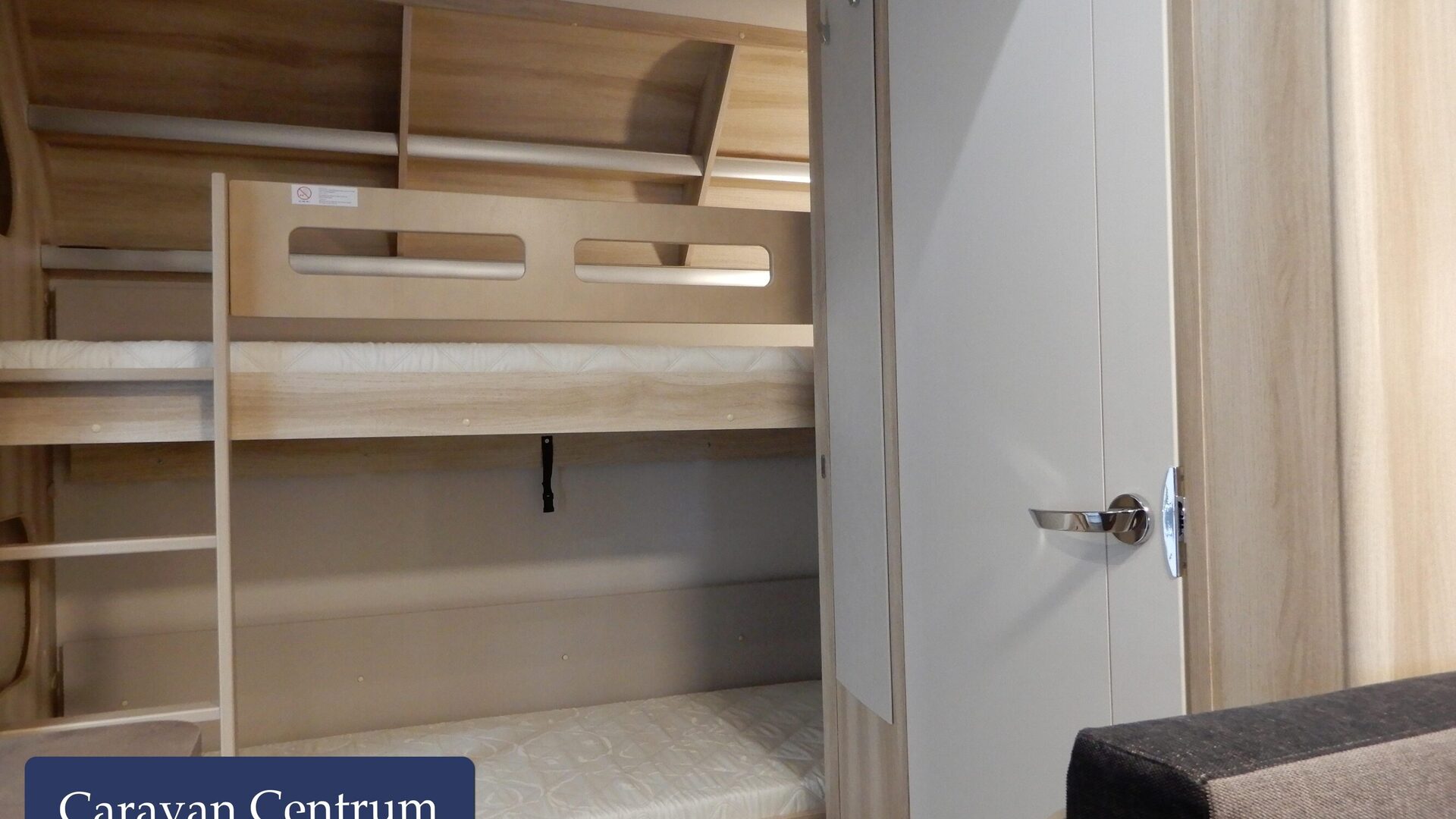 1c0bb7550681ea97e6dd55f3b361384bbf78b6392a8db554d854c53585440f07