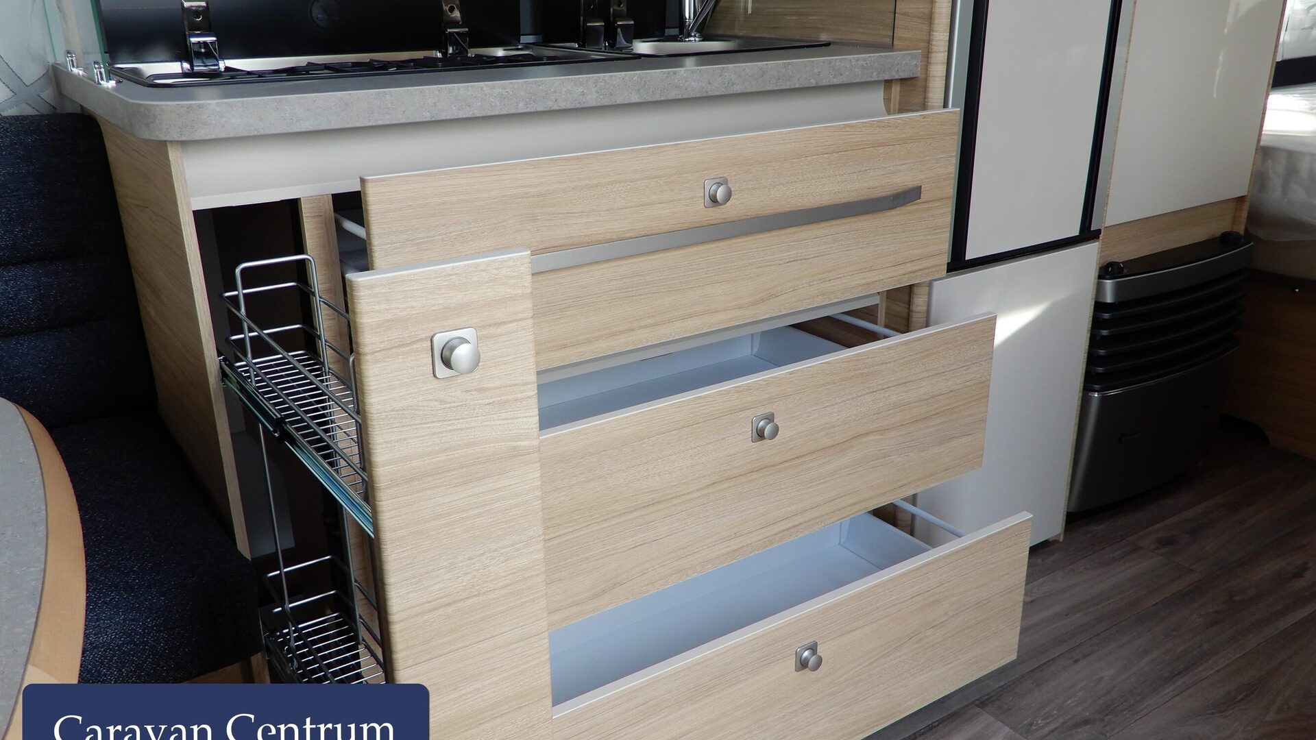 0de97ab157f07dff9955a8cee3ba26b70bafcfbfe3e16b89fd71f0f139d0b69e