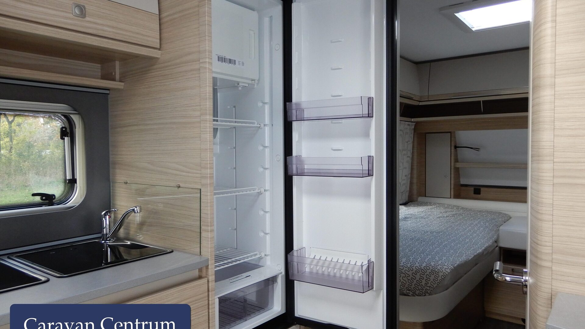 d1eb8370f9d9d9a060f3124b393bc82698cbcb3cb4706eef858571a9737b2e20